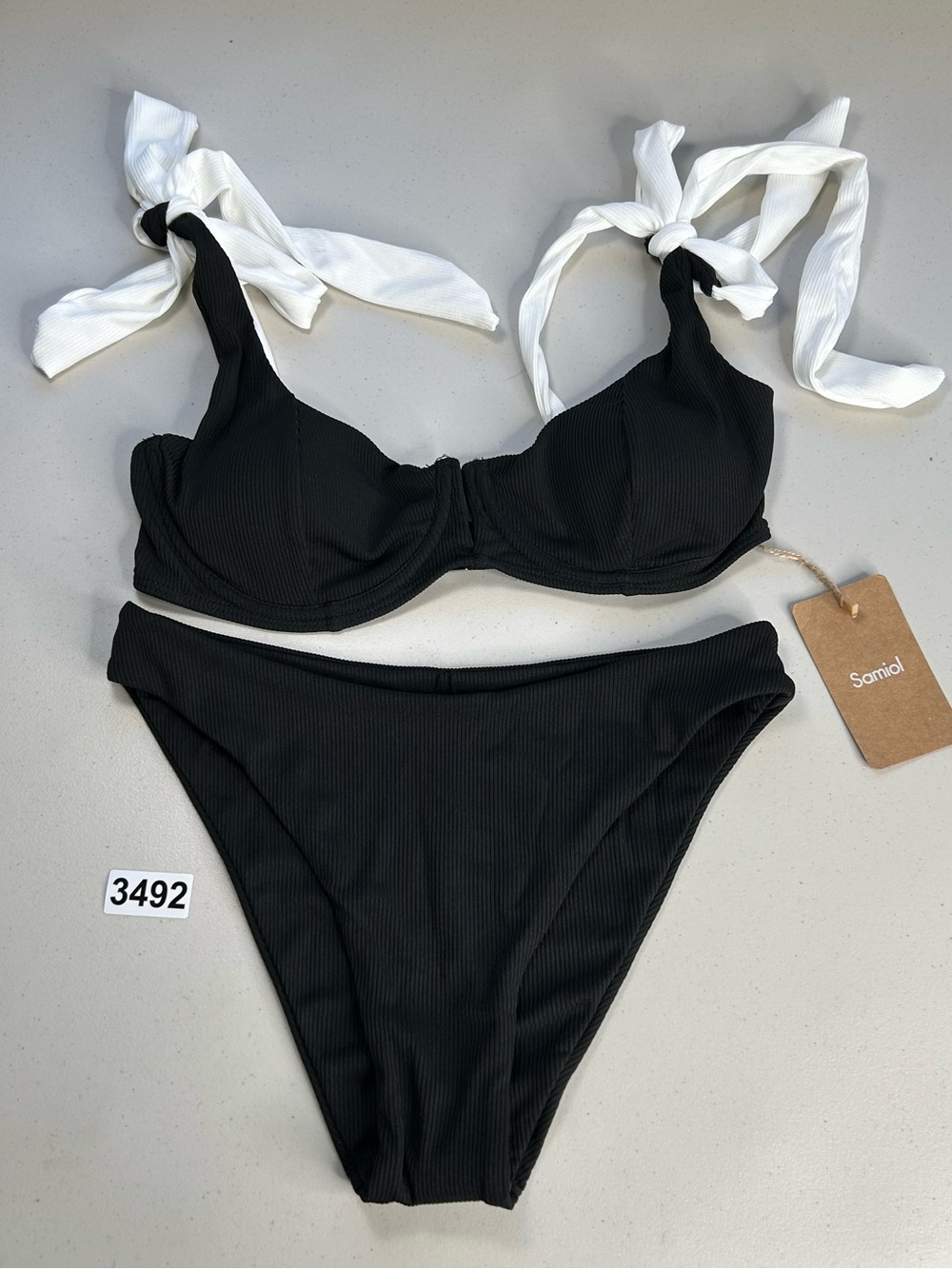 Samiol Bikini Set Medium Black Ribbed Underwire Wide Strap